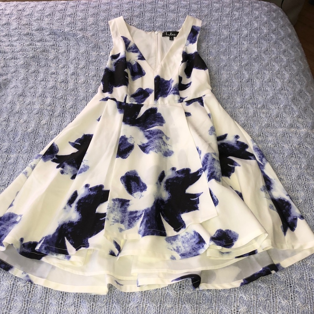 Lulu’s white and blue floral skater dress